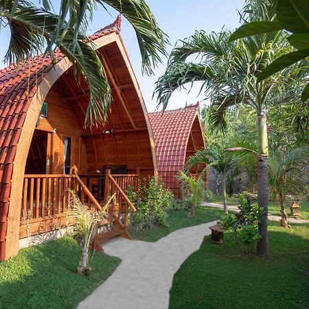 Made Taro - Menjangan Homestay Баньюведанг Экстерьер фото